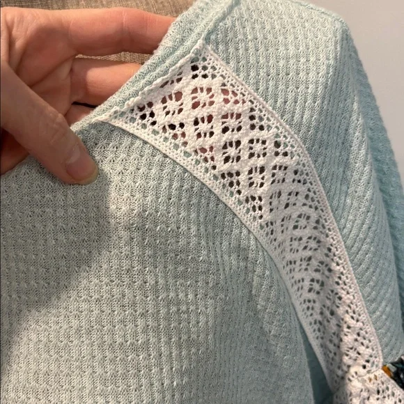 Free People Mint Green Boho Waffle Knit Top Lace Pattern Sleeves Oversized XS - Picture 9 of 15